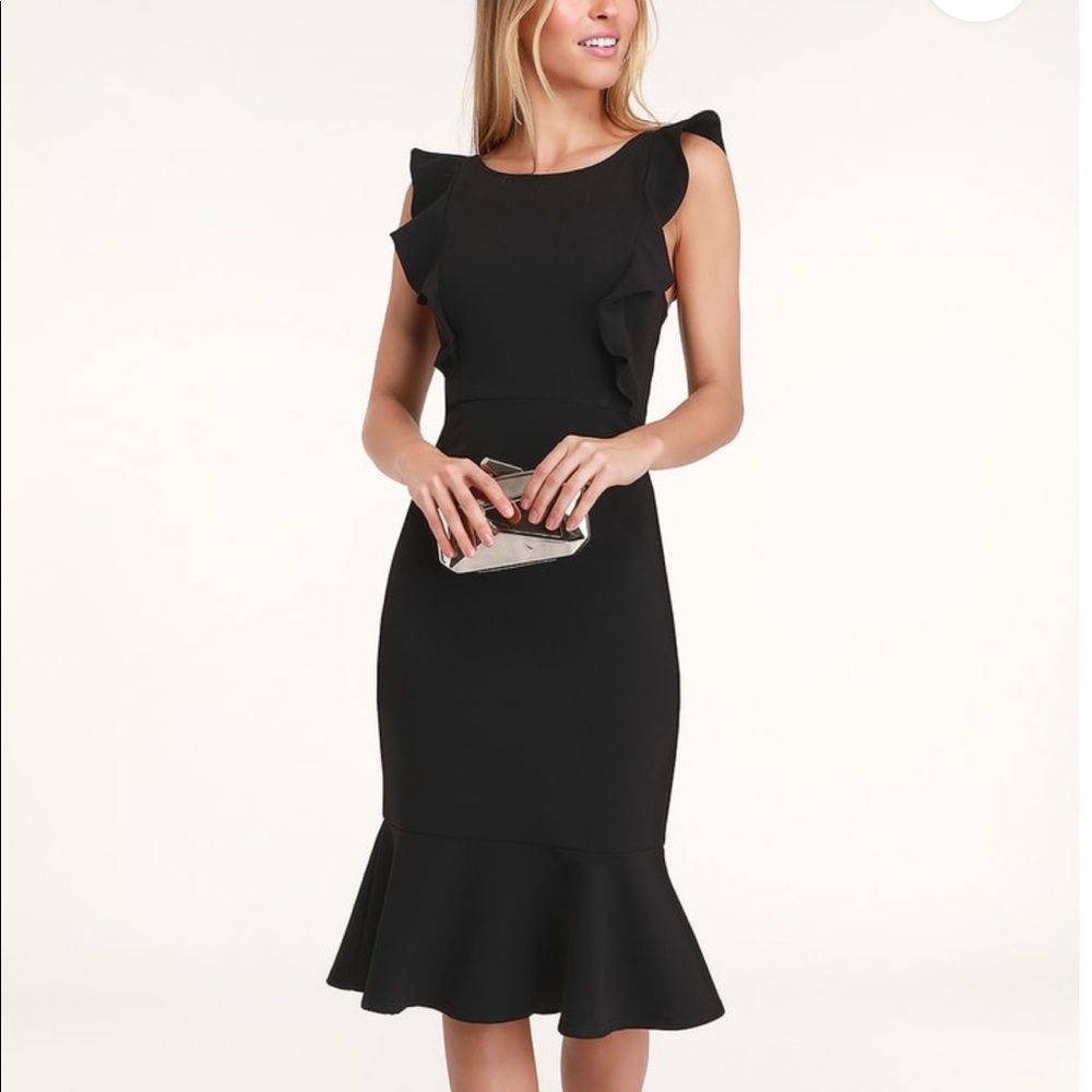 Lulus’s NWT Black flutter accents sleeveless dress